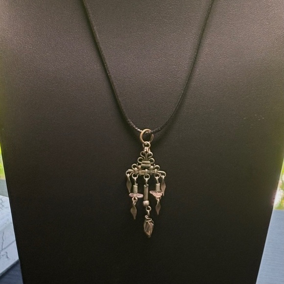 Vintage Brutalist Modernist Brass Metal Quartz Pendant Necklace - Picture 3 of 3